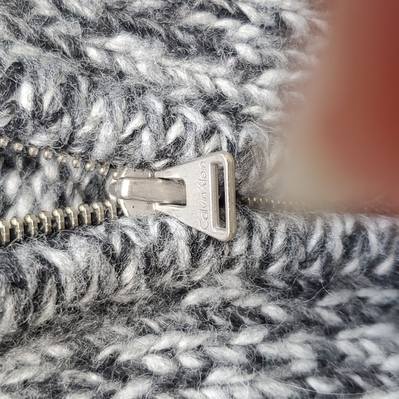 Calvin Klein zip front Wool blend Sweater Small - Picture 3 of 4